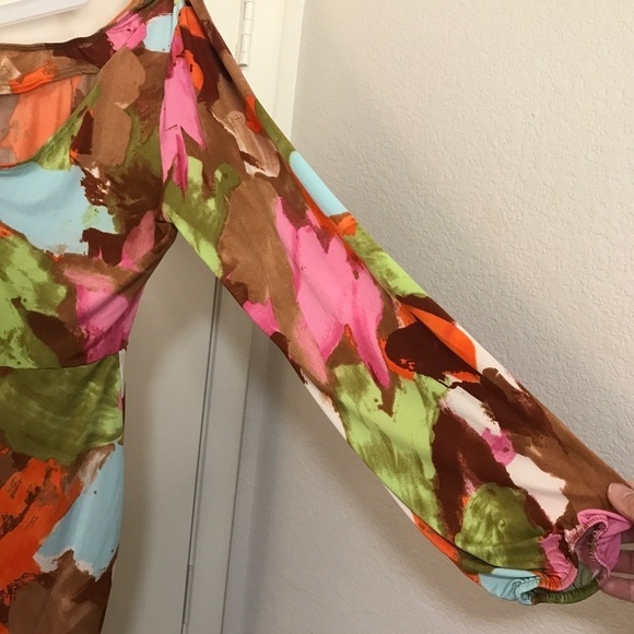 3/$15 The curve by Judani colorful watercolor assymetric maxi one shoulder dress - Picture 4 of 10